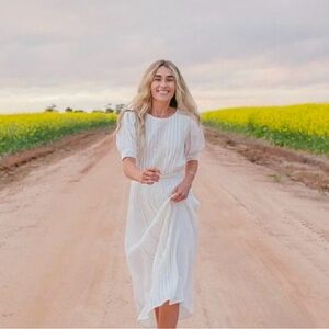 ✨ SPELL JOLENE LACE MIDI DRESS - ANTIQUE WHITE 🤍